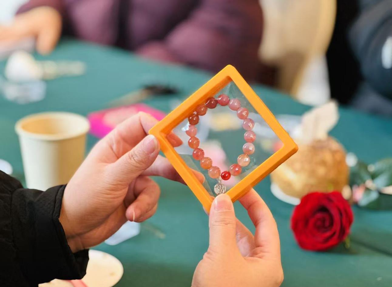時(shí)光裊裊，巧手生花 ：保華領(lǐng)創(chuàng)舉辦“三八”婦女節(jié)員工活動(dòng)